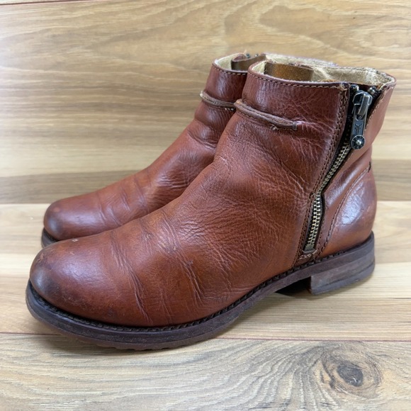 FRYE Veronica Seam Short Boots Womens 7 Saddle Brown Leather Ankle Zipper - Picture 1 of 12